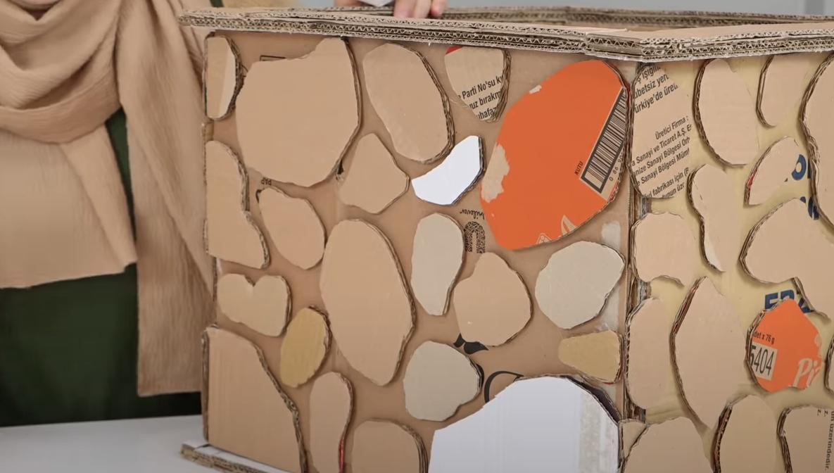 Декор из картонных коробок: как сделать кашпо своими руками