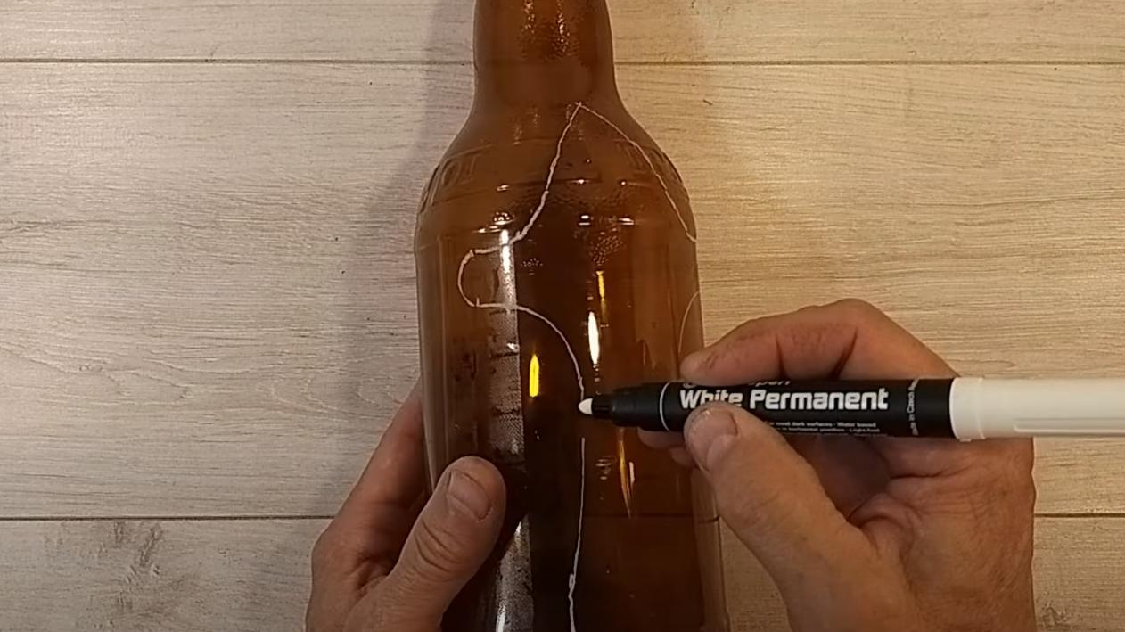 Как сделать эффективный отпугиватель птиц из пластиковой бутылки
