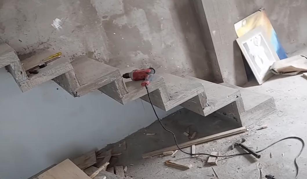 Как сделать бетонную лестницу на второй этаж